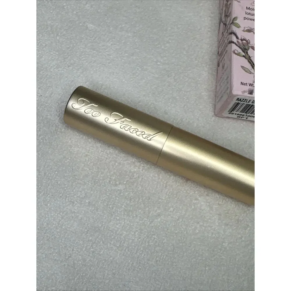 Too Faced RAZZLE DAZZLE ROSE La Creme Lipstick (0.11 oz.) NWB Hard To Find